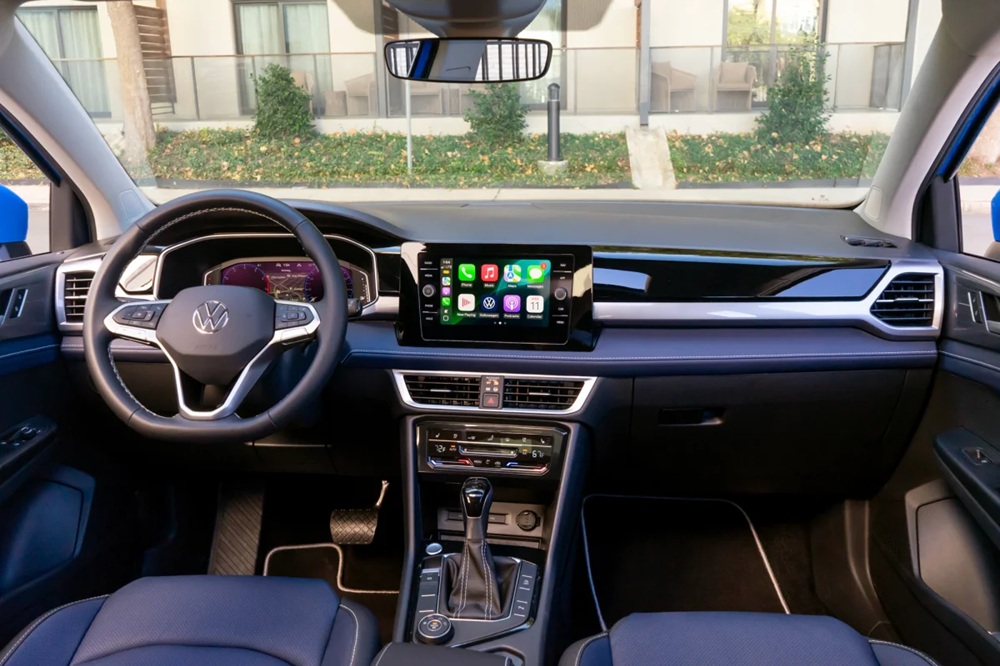 Los 5 autos con el sistema de info-entretenimiento más lento y con fallos frecuentes